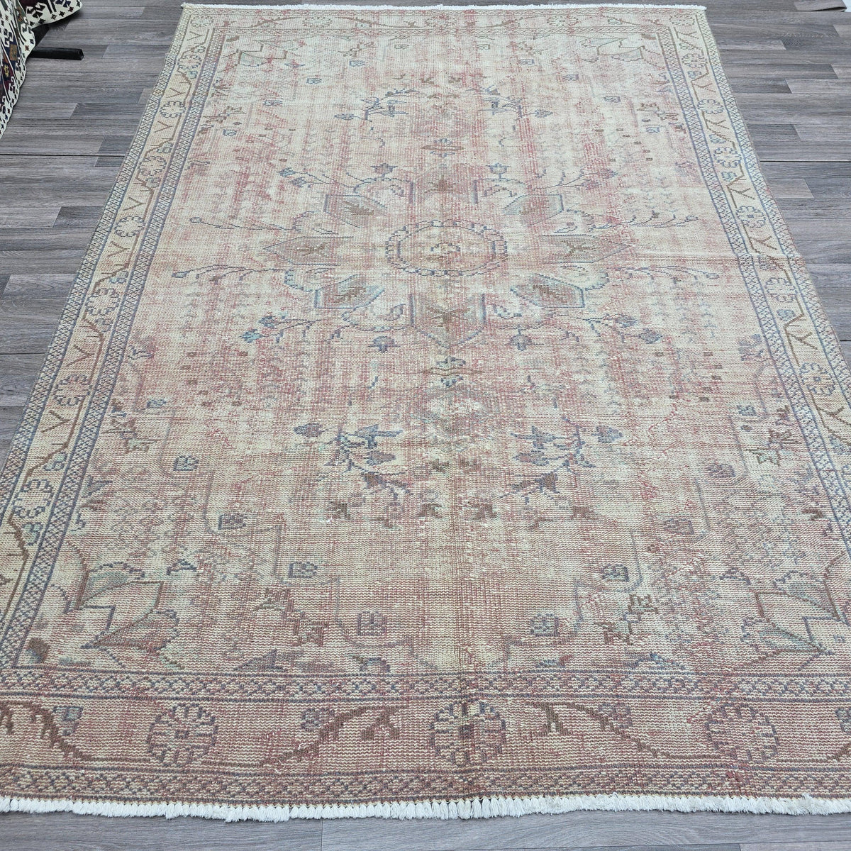 Handmade Wool Oushak Rug (6.70x9.50 ft) | Vintage Turkish Boho Decor