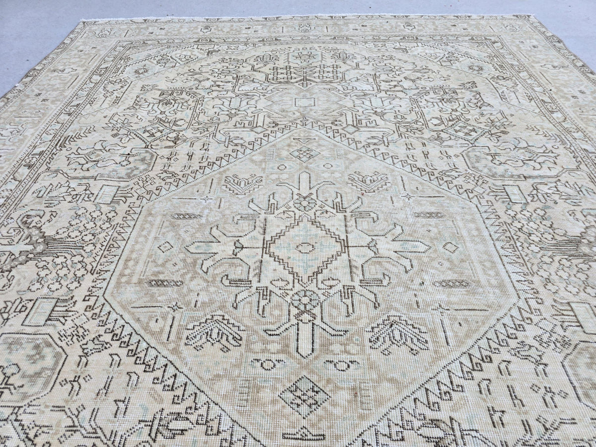 Turkish Rug 8x11, Warm Camel Tribal Medallion Area Rug, Faded Vintage Wool Carpet, Neutral Boho Living Room Bedroom Decor
