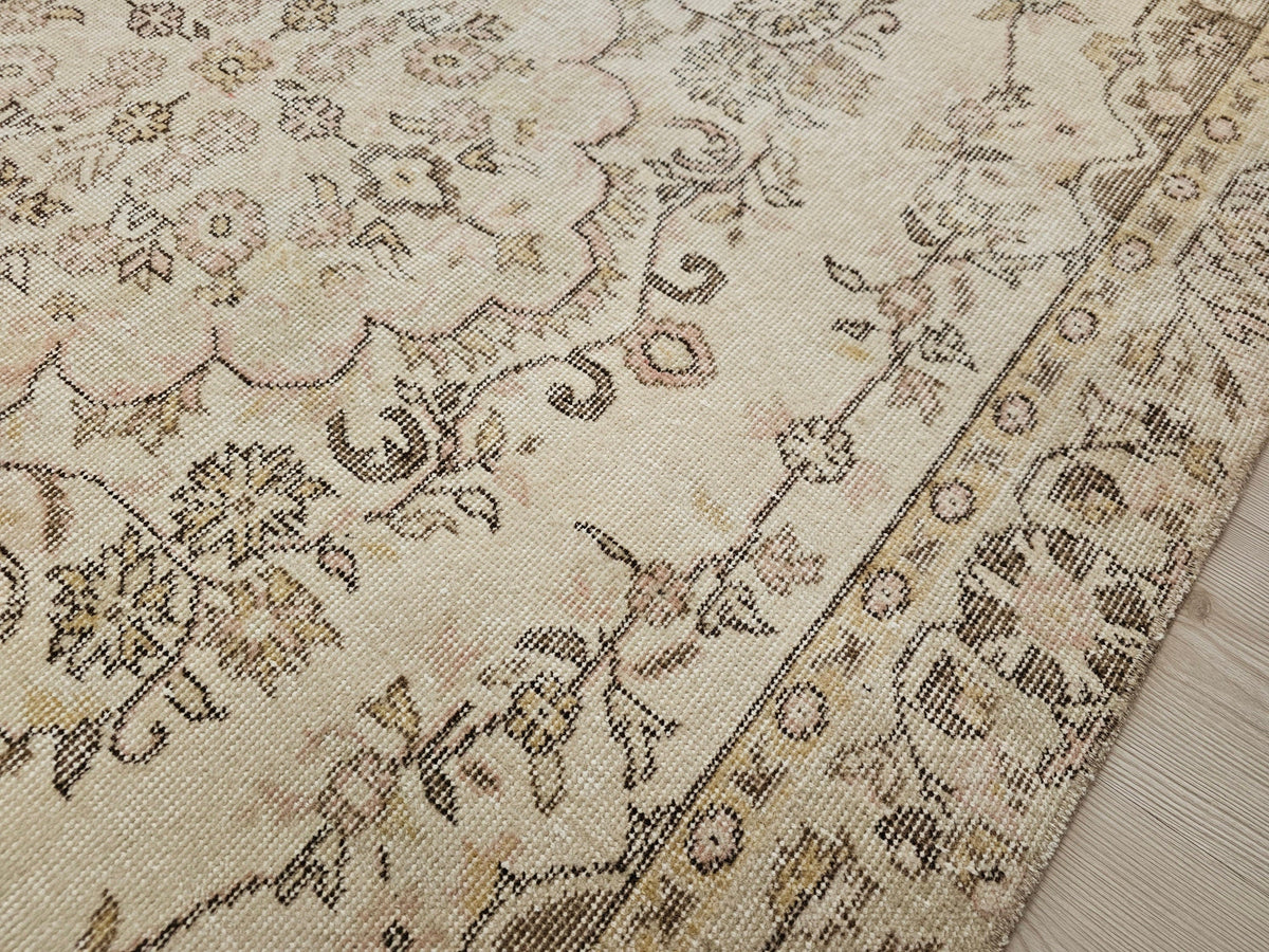 5.50x7.30 feet Neutral Vintage Turkish Rug