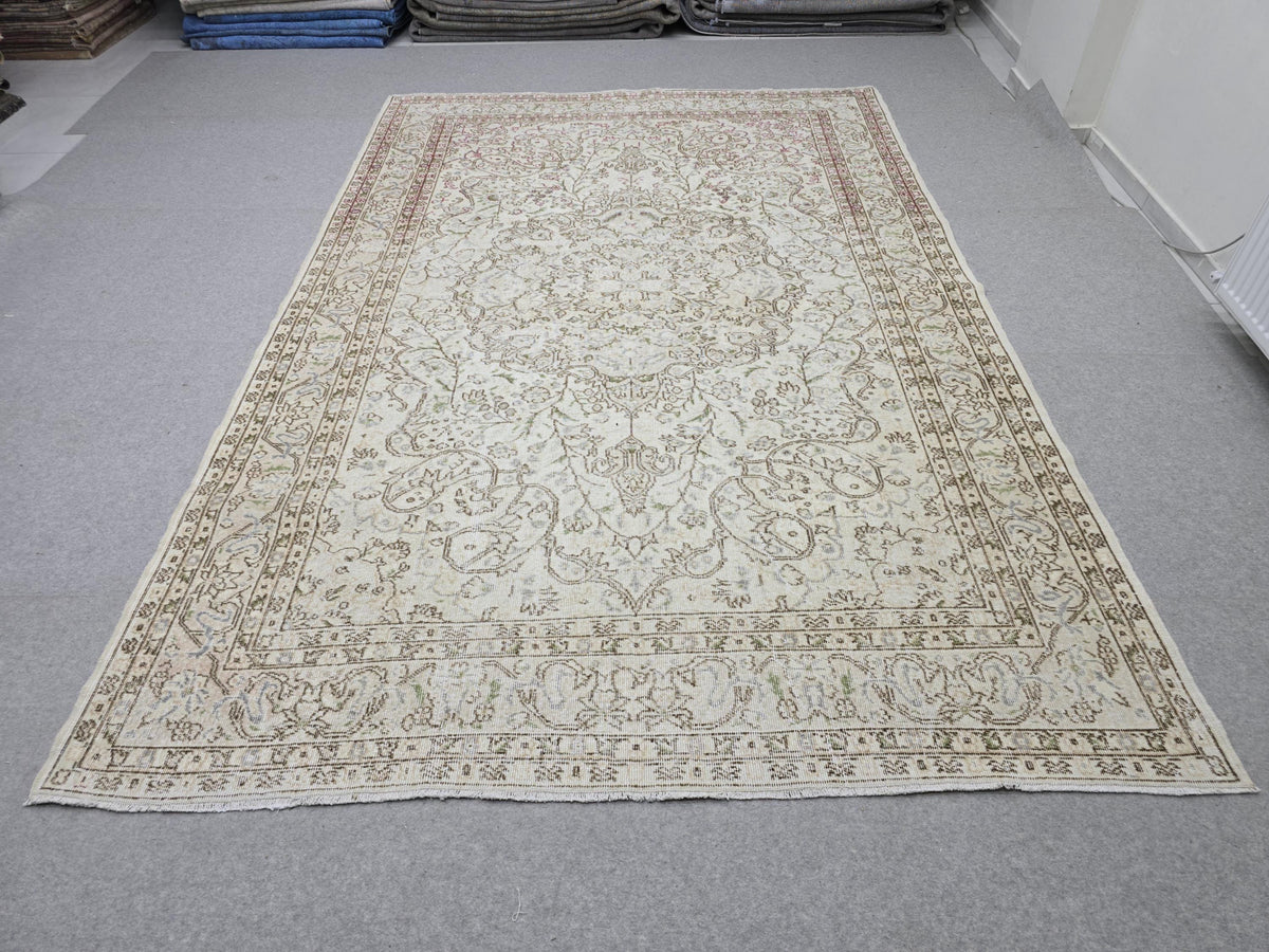 Vintage Rug 7x11, Cream Floral Turkish Area Rug, Muted Beige Handwoven Wool Carpet for Living Room Bedroom Boho Farmhouse Decor