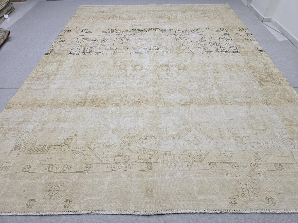 Vintage Rug 9x12, Distressed Cream Oushak Carpet, Faded Beige Medallion Hand Knotted Wool Area Rug for Dining Room
