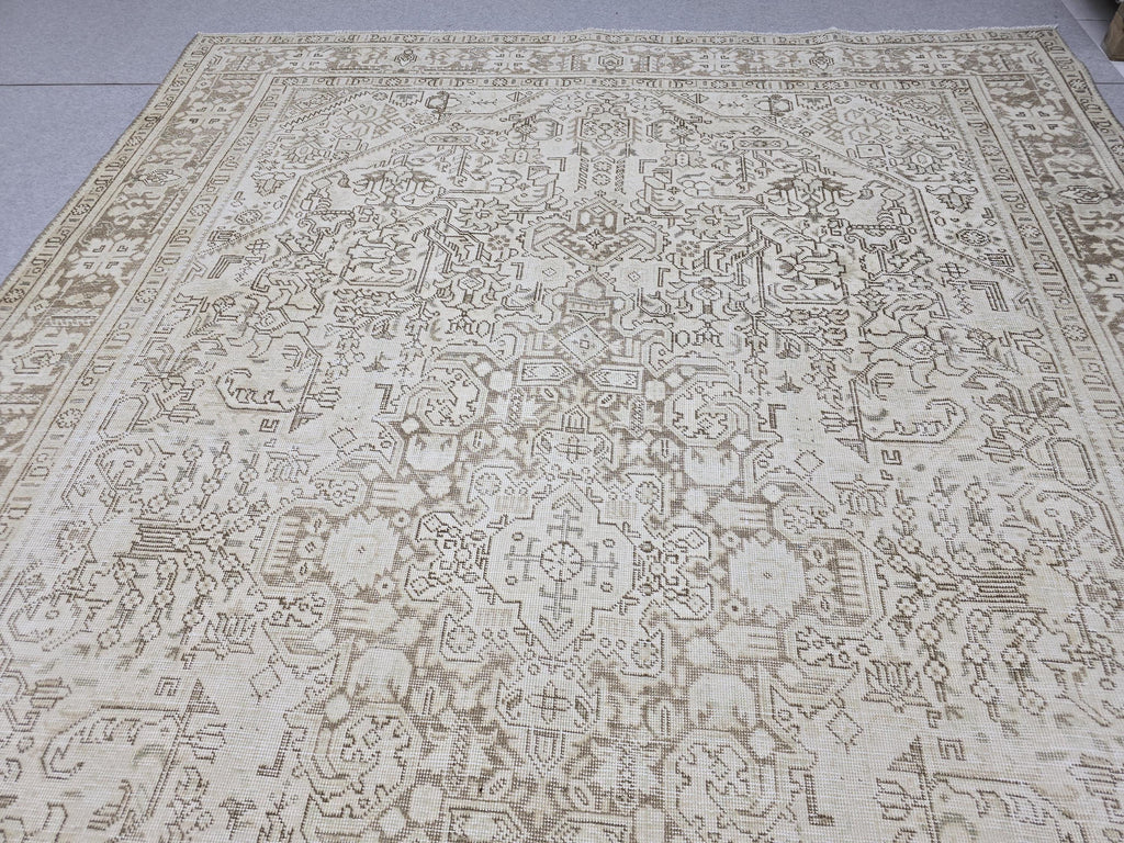 8x11 ft Vintage Turkish Oushak Rug: Hand-Knotted Wool & Cotton Area Carpet