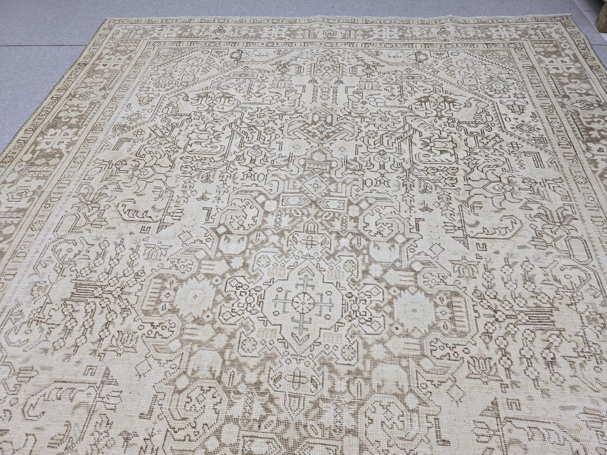 8x11 ft Vintage Turkish Oushak Rug: Hand-Knotted Wool & Cotton Area Carpet