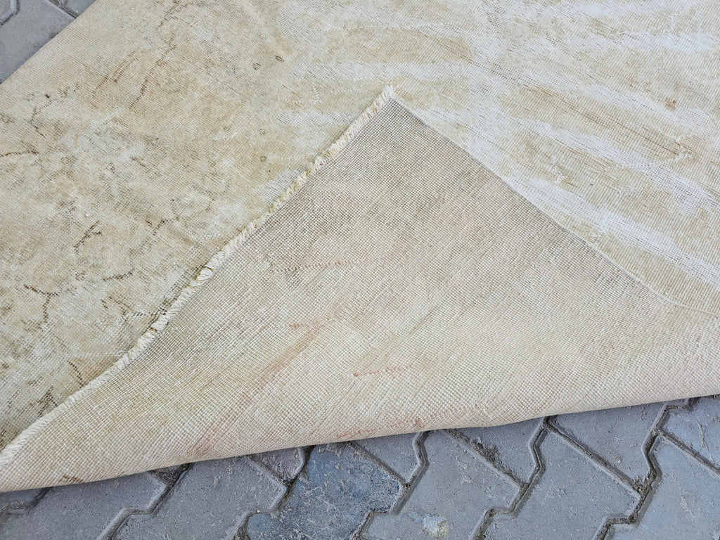 Vintage Turkish Wool Rug: Beige Accent Rug (4.70x8 ft)