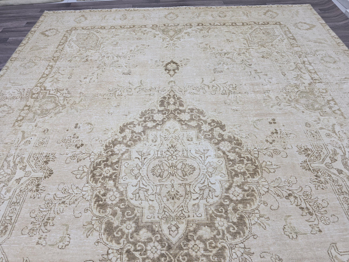 Vintage Turkish Oushak Rug: 9x12 Beige Wool Handmade Carpet