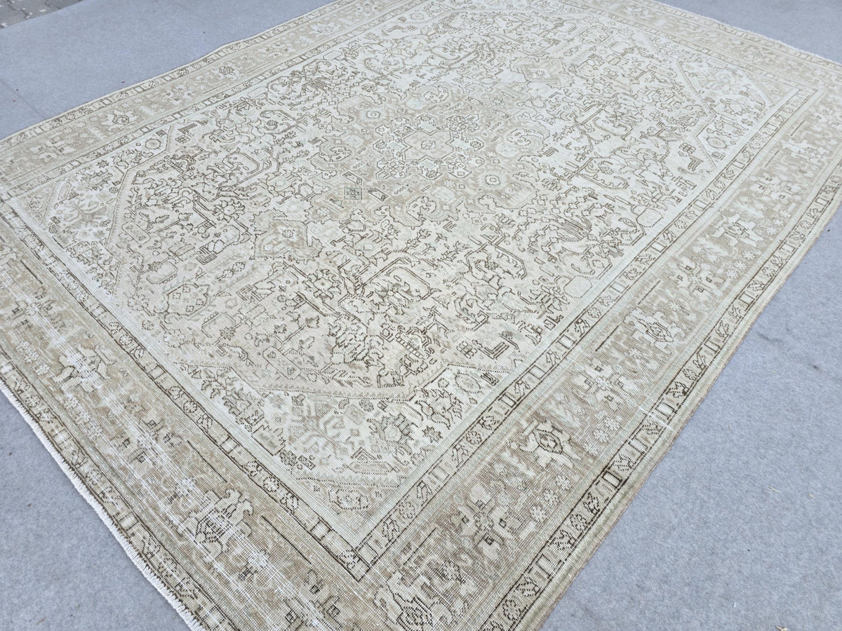 Oushak Rug 8x10, Vintage Hand Knotted Wool Rug, Faded Ivory  Area Rug for Dining Room, Neutral Antique Carpet, Coastal Decor