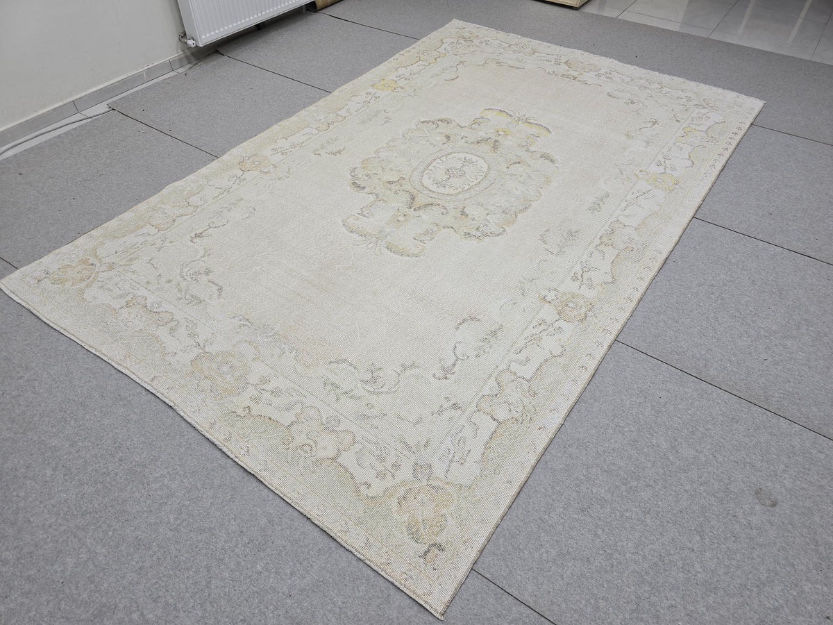 Vintage Anatolian Rug 6x10 Handwoven Cream Beige Neutral Oriental Wool Area Carpet 191x306 cm