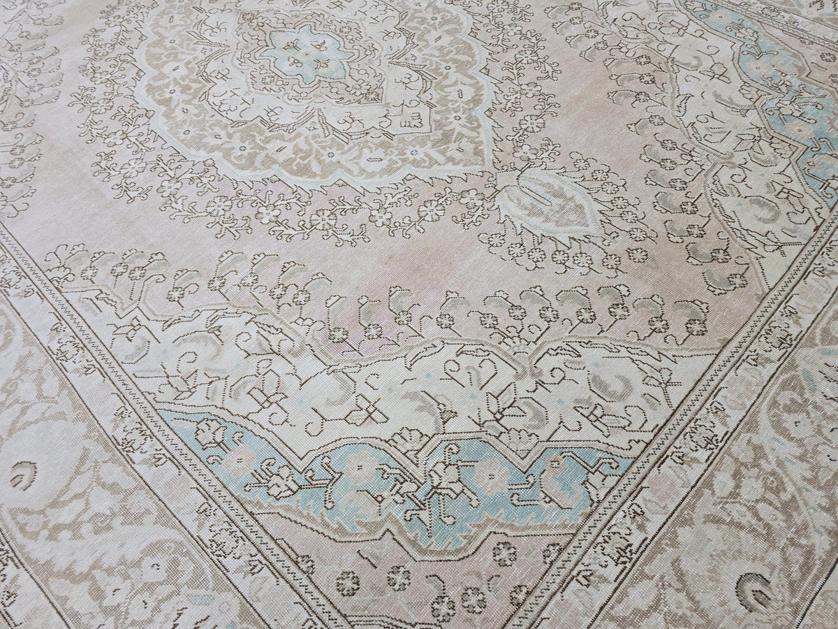 10x12 Vintage Handmade Rug Pink Blue Tan Color Neutral Palette / 9.65X12.3 feet