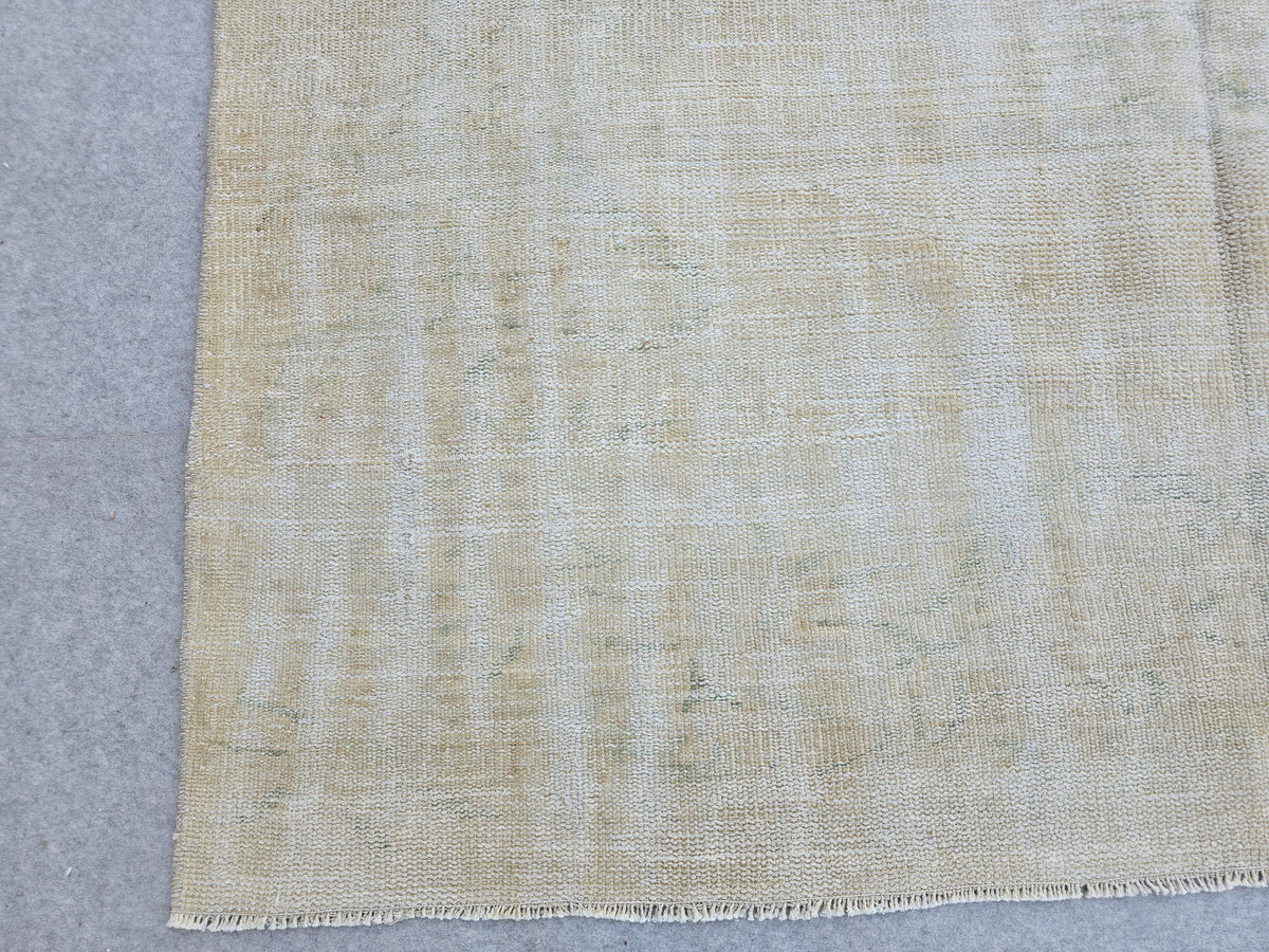 6x9 Neutral Vintage Turkish Oushak Rug: 6x9 Wool Bedroom Rug