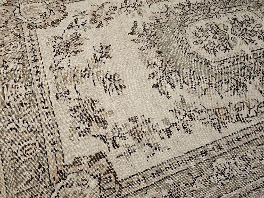4x8 Oushak Rug: 4.5x8.25 ft, Vintage Turkish Rug - Hand Knotted Oriental Small Area Rug for Office and Under bed