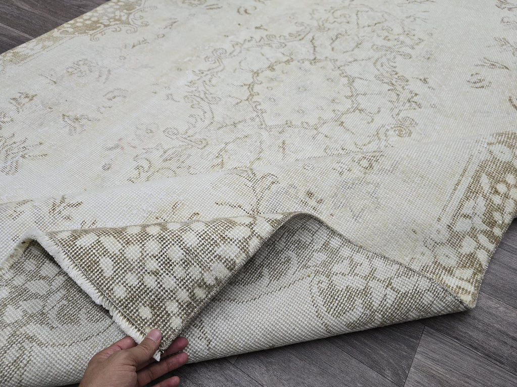 5.25x8.7 feet Neutral Vintage Area Rug Hand knotted Wool Turkish carpet