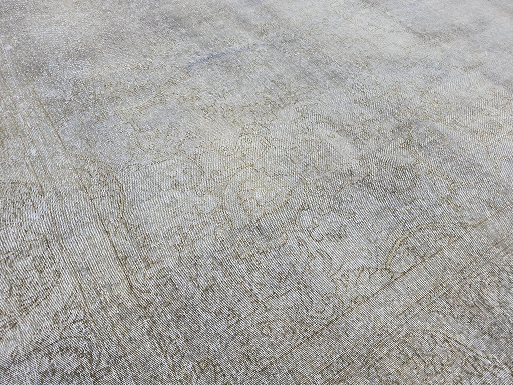 Vintage Handwoven Turkish Rug 9.5x12.5, Faded Neutral Wool Area Rug, Muted Beige Gray Large Rug, Distressed Antique Style Carpet