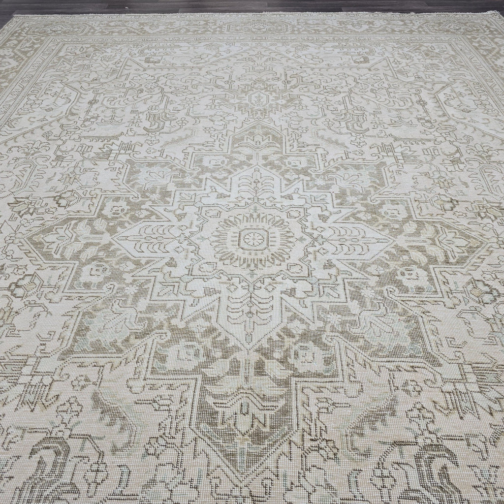 Oversized Neutral Turkish Oushak Rug (9.5x13 ft), Vintage Wool Carpet