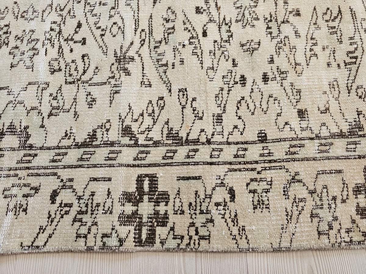 5x8 Vintage Turkish Rug: Neutral Floral Handmade Wool Entry Rug