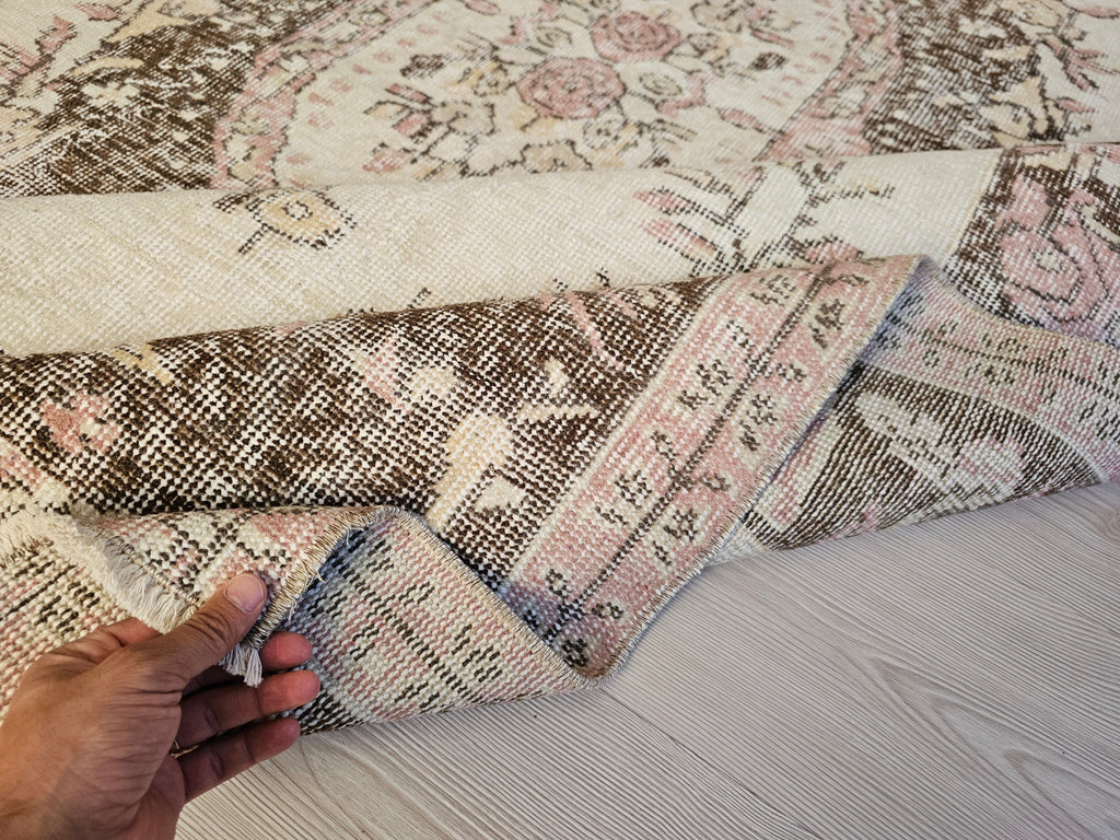 6x9 Neutral Vintage Turkish Oushak Area Rug, Floral Design Wool Rug //5.70x9.25 feet
