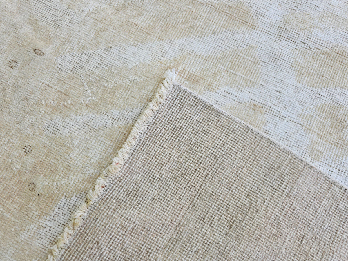 Vintage Turkish Wool Rug: Beige Accent Rug (4.70x8 ft)