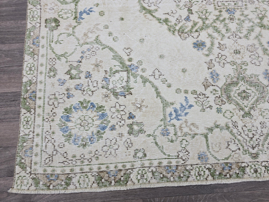 6x9 Vintage Turkish Oushak Rug: Handwoven Wool Cream Floral Carpet