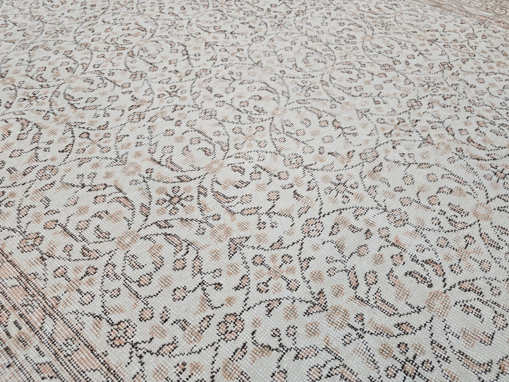 Neutral Vintage Turkish Oushak Rug: Hand-Knotted Wool, 6.2x10 ft
