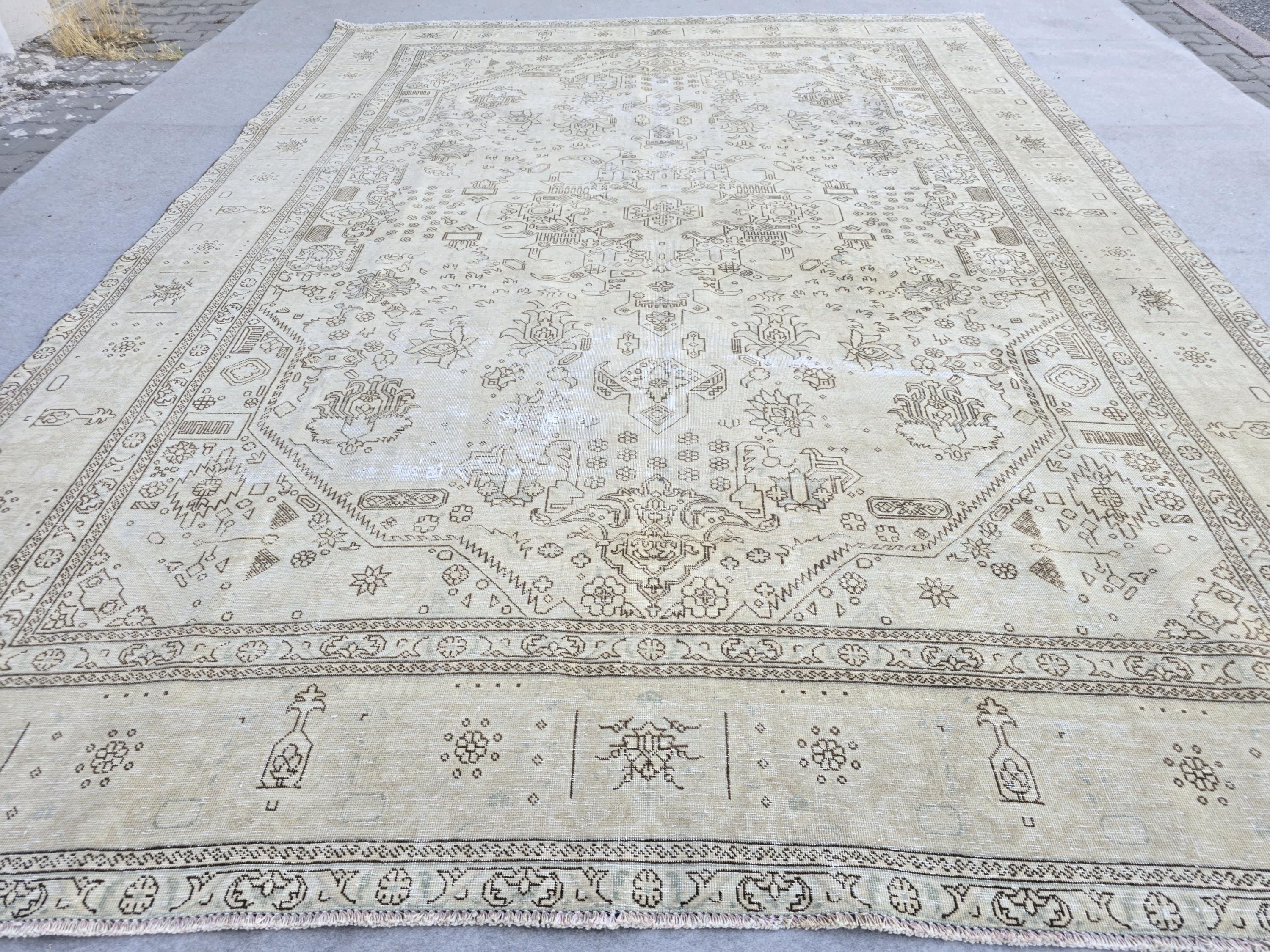 Vintage Rug 9x13, Hand Knotted Wool Turkish Rug, Sand Champagne All Over Neutral Area Rug for Dining Room, Extra Large Faded Carpet