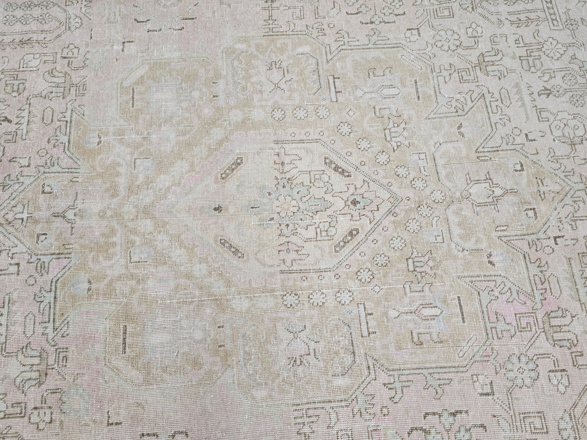 9x12 Neutral Area Rug/ Oversize Vintage Carpet for Livingroom and Bedroom Handmade  //9.50x12.15 feet