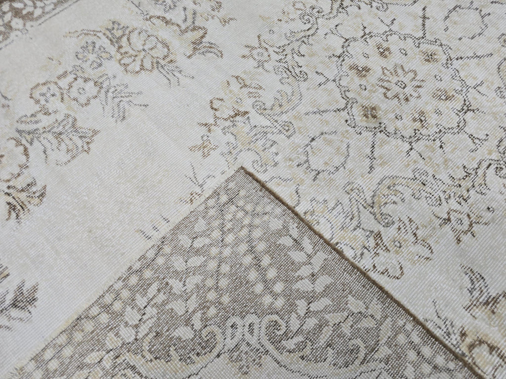 6x9 Feet Vintage Turkish Oushak Area Rug | Neutral Handmade Wool Carpet