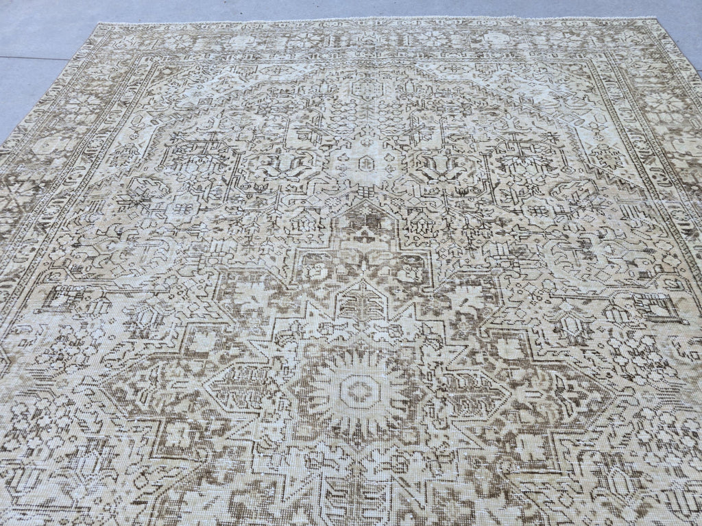 Turkish Rug 8x11, Mushroom Taupe Wool Area Rug, Star Medallion Heriz Style Carpet for Living Room, Dining Room, Bedroom, Boho Decor