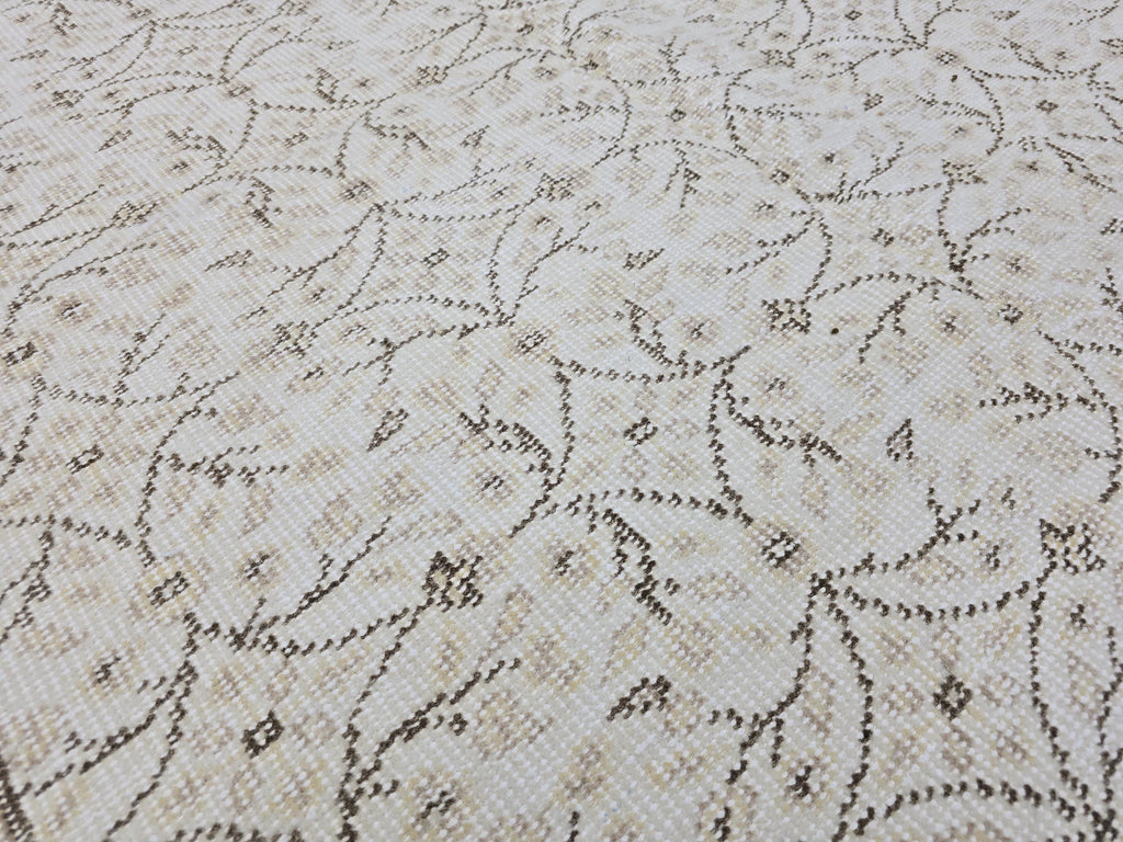 5x9 Vintage Turkish Oushak Rug: Hand-Knotted Wool, Cream Neutral Carpet