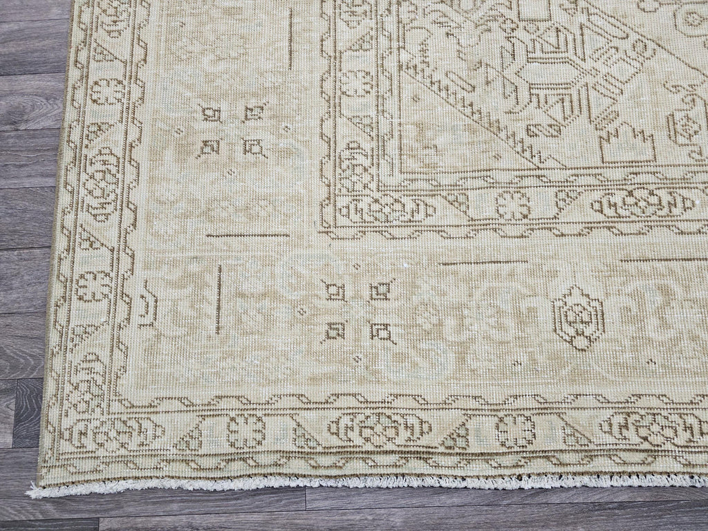 9.5x12.5 Vintage Oushak Rug: Hand-Knotted Distressed Wool
