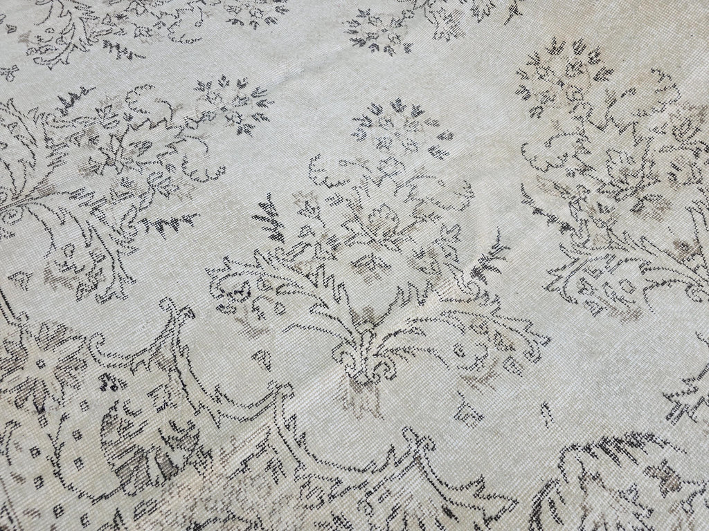 7x10 Cream  Vintage Hand Knotted Turkish Oushak Rug for Bedroom and Livingroom // 7x10.60 feet