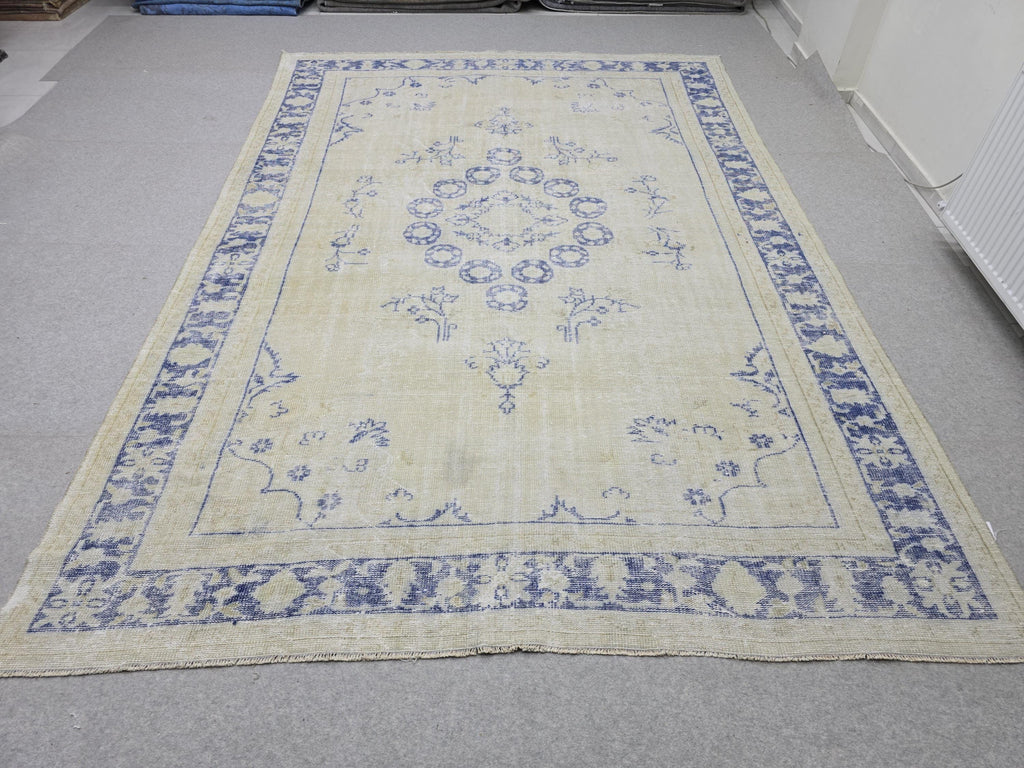 8x11 ft Hand-Knotted Turkish Oushak Rug: Neutral Wool Saloon Carpet Beige Blue