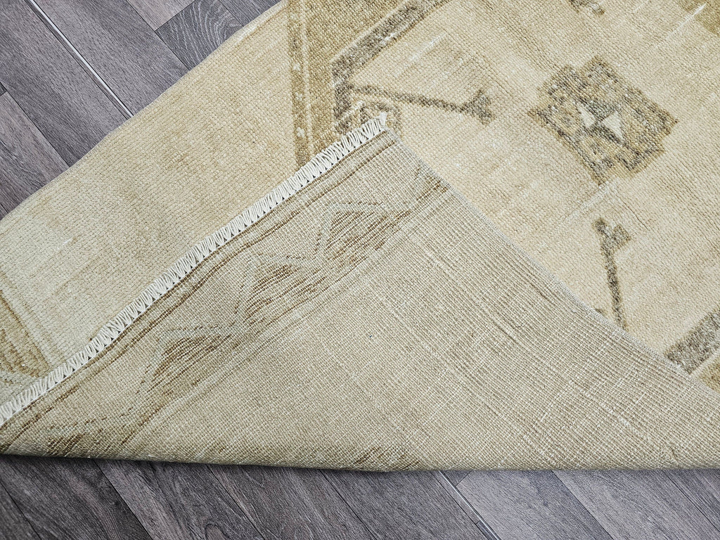 Vintage Oushak Wool Runner: Hand-Knotted Turkish Rug (2.95x13.35 ft)