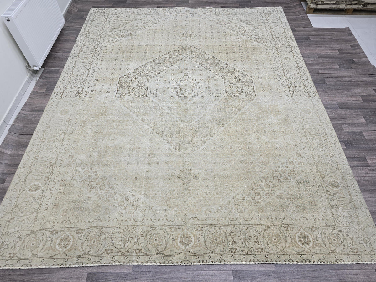 10x12 Oversize Vintage Neutral Oushak Area Rug - Hand Knotted Wool Turkish Area Rug - Big Size Rug for Livingroom and Bedroom - Muted Carpet