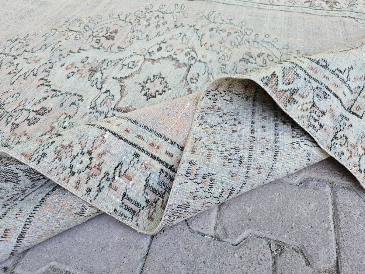 Vintage Oushak Wool Rug: 4.5x8 ft, Oriental Bedroom Rug