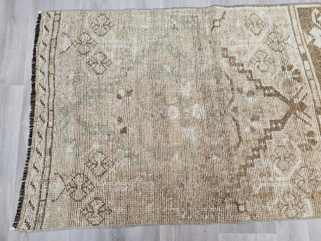 Vintage Turkish Runner Rug: Hand-Knotted Wool Oushak, Earth Tone (2.60x9.60 ft)