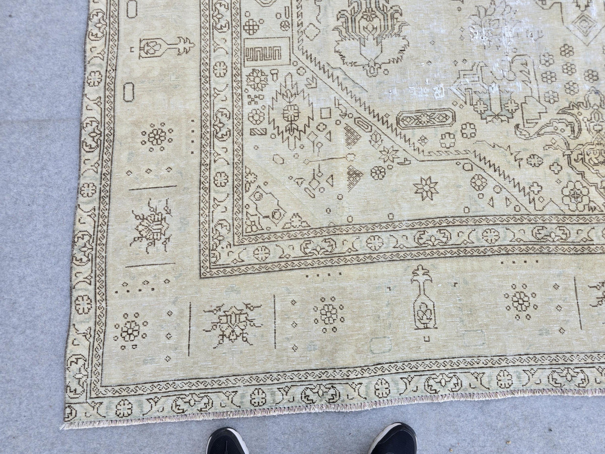 Vintage Rug 9x13, Hand Knotted Wool Turkish Rug, Sand Champagne All Over Neutral Area Rug for Dining Room, Extra Large Faded Carpet