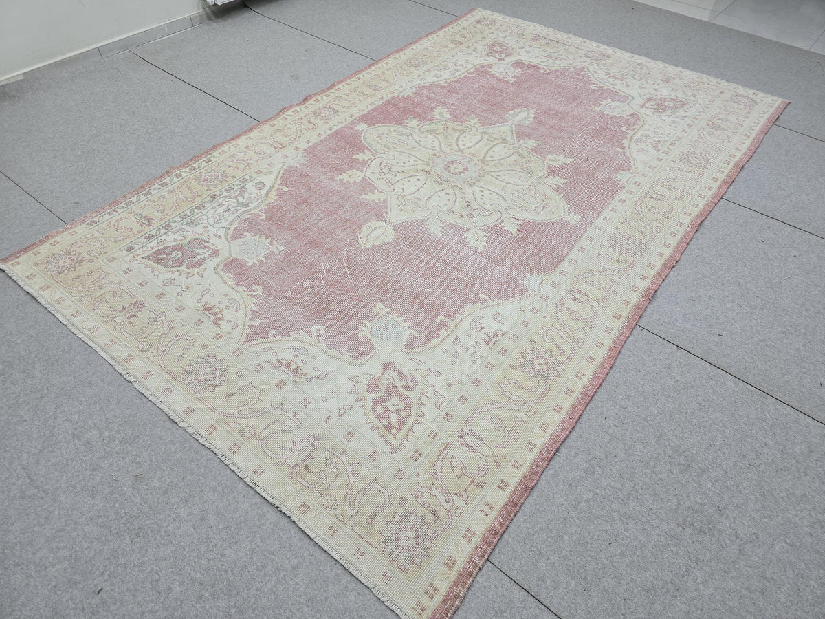 Oushak Rug 6x10, Muted Pink Cream Medallion Vintage Turkish Carpet, Handknotted Wool Area Rug for Living Room Shabby Chic Home Decor