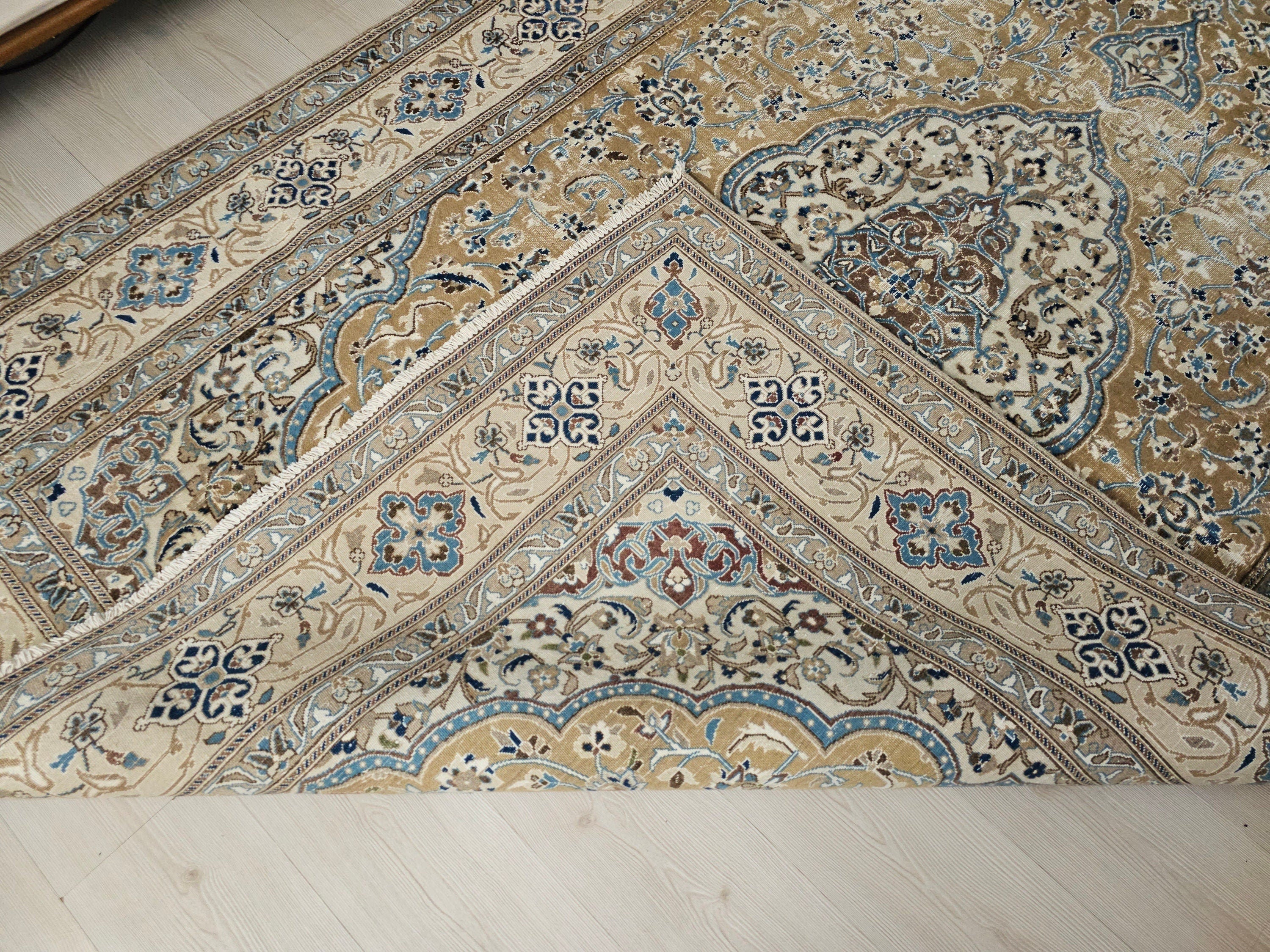 Vintage Turkish Oushak Rug 6x10: Hand-Knotted Wool Medallion Carpet