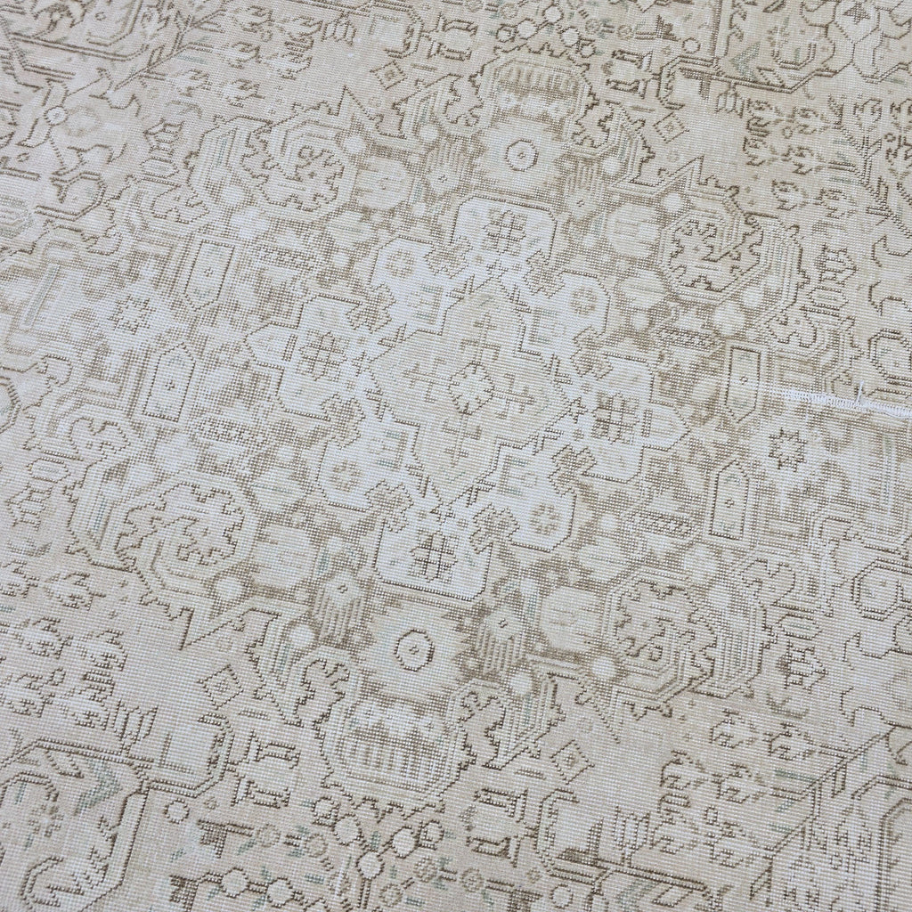 Handmade Wool Heriz Rug, 8x11 Neutral Vintage Turkish Rug