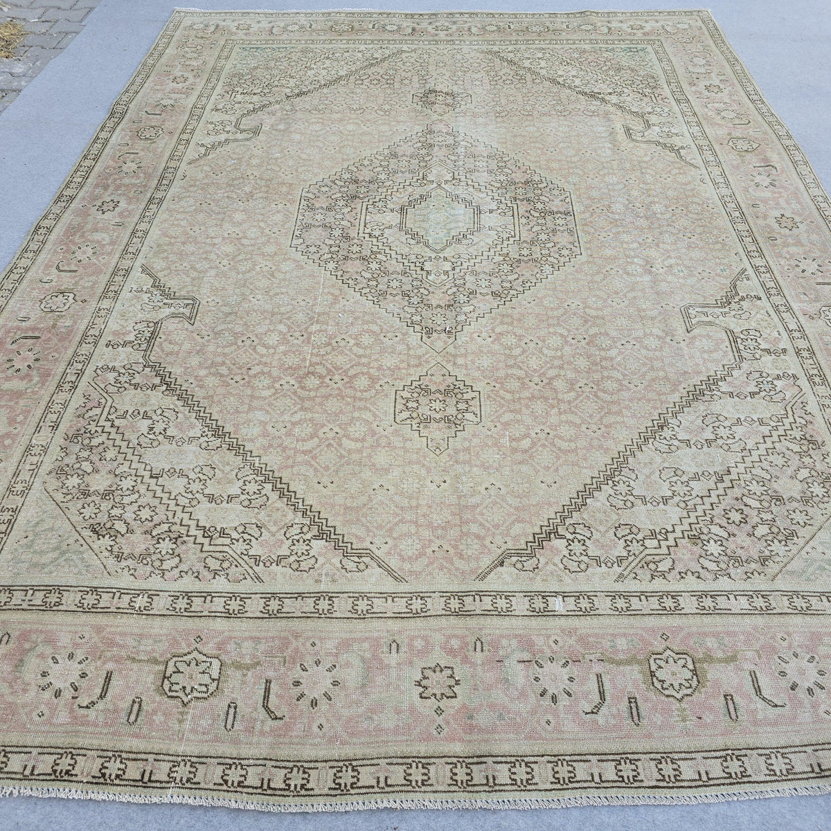 8x10 Pink Oushak Rug: Hand-Knotted Vintage Turkish Wool Carpet