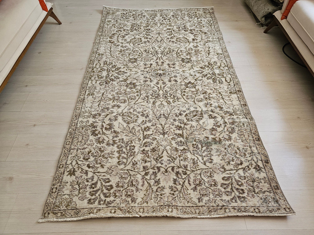 Small Hand-Knotted Wool Oushak Rug: Neutral Turkish Entryway Carpet (4.20x7.40 ft)