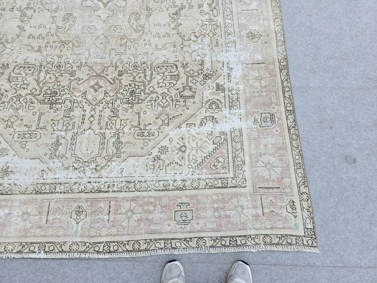 Vintage Rug 7x11, Distressed Blush Pink Beige Wool Area Rug, Geometric Medallion Turkish Carpet for Living Room, Bedroom, Boho Decor