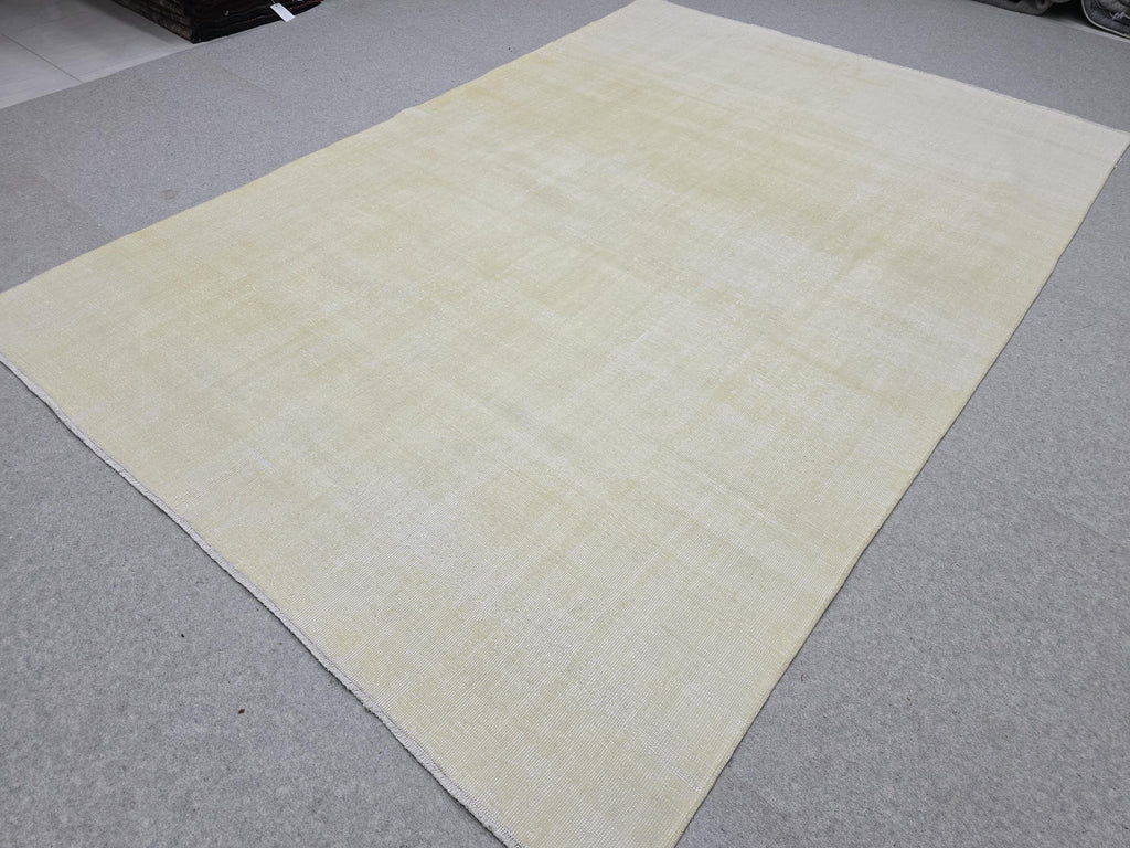 Hand-Knotted Wool Oushak Rug 7x10: Cream Beige Vintage Turkish Rug