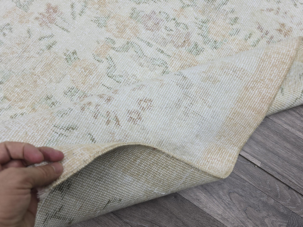 4x6 Vintage Turkish Oushak Rug: Hand-Knotted Wool, Cream Beige Floral