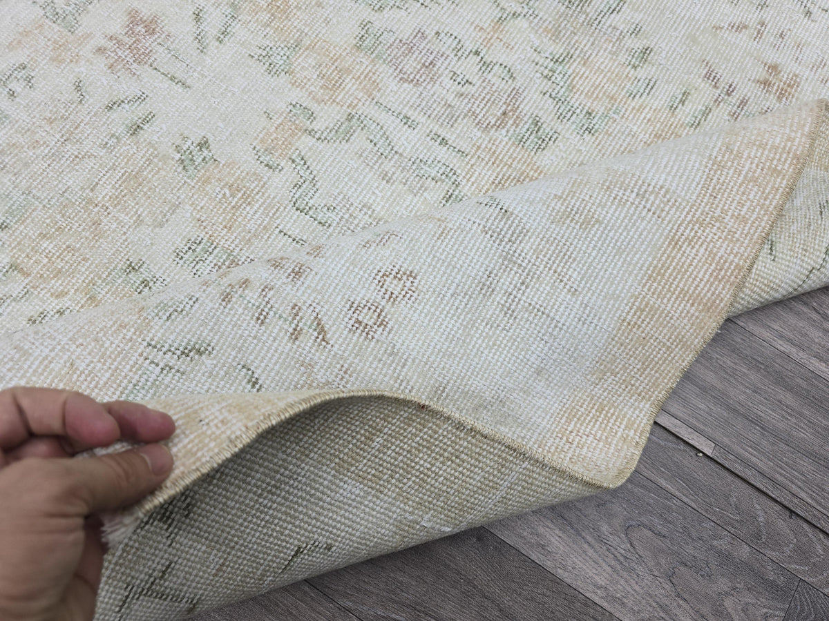 4x6 Vintage Turkish Oushak Rug: Hand-Knotted Wool, Cream Beige Floral