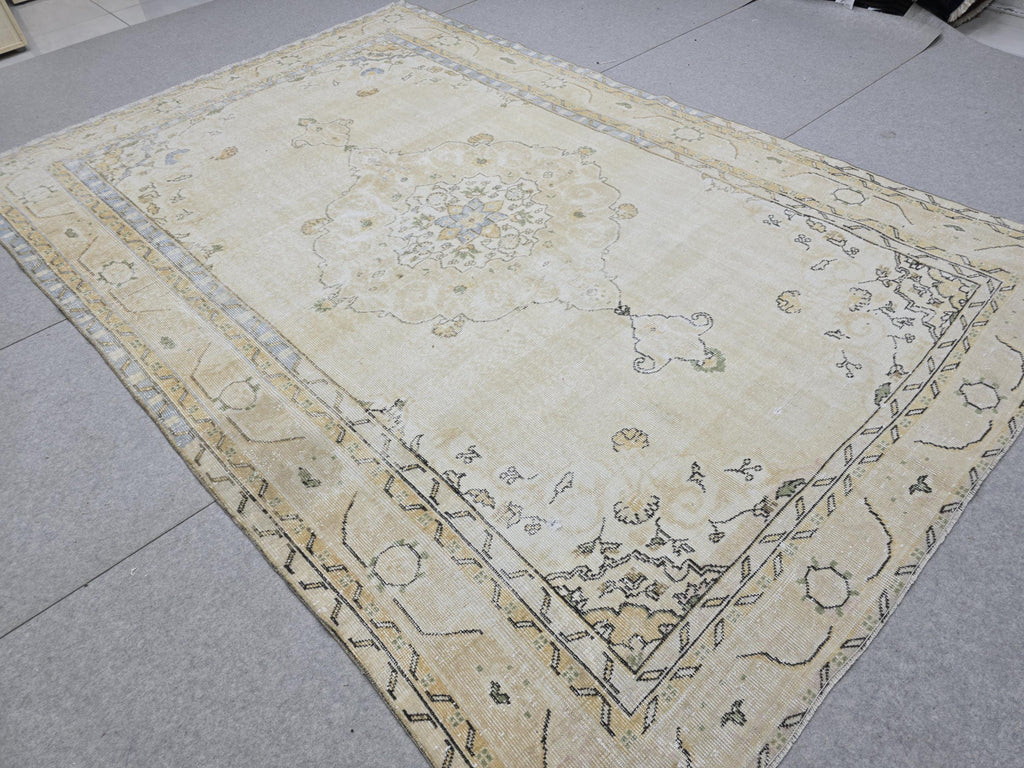 Vintage Turkish Oushak Rug 7x10, Cream Floral Wool Carpet