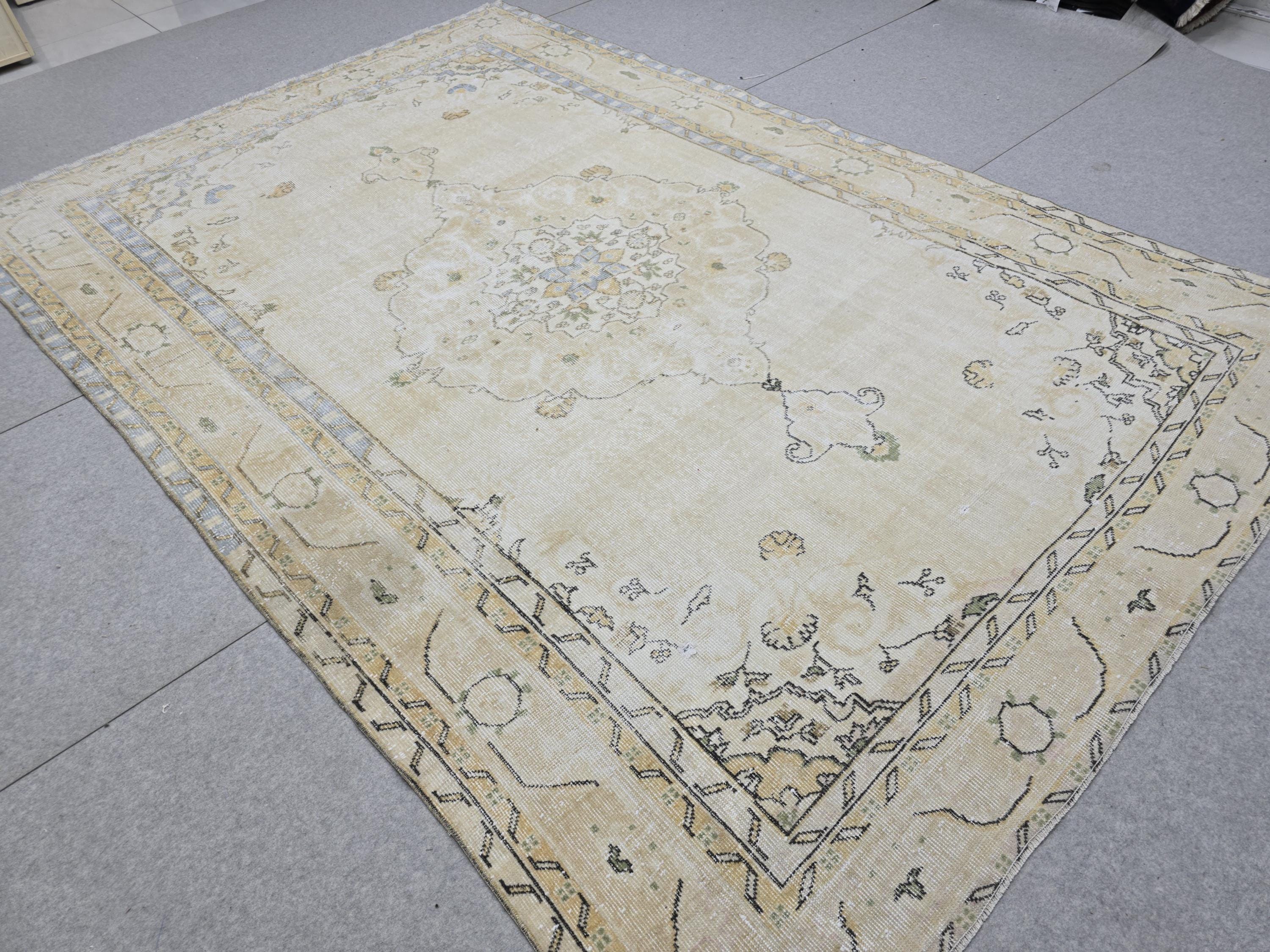 Vintage Turkish Oushak Rug 7x10, Cream Floral Wool Carpet