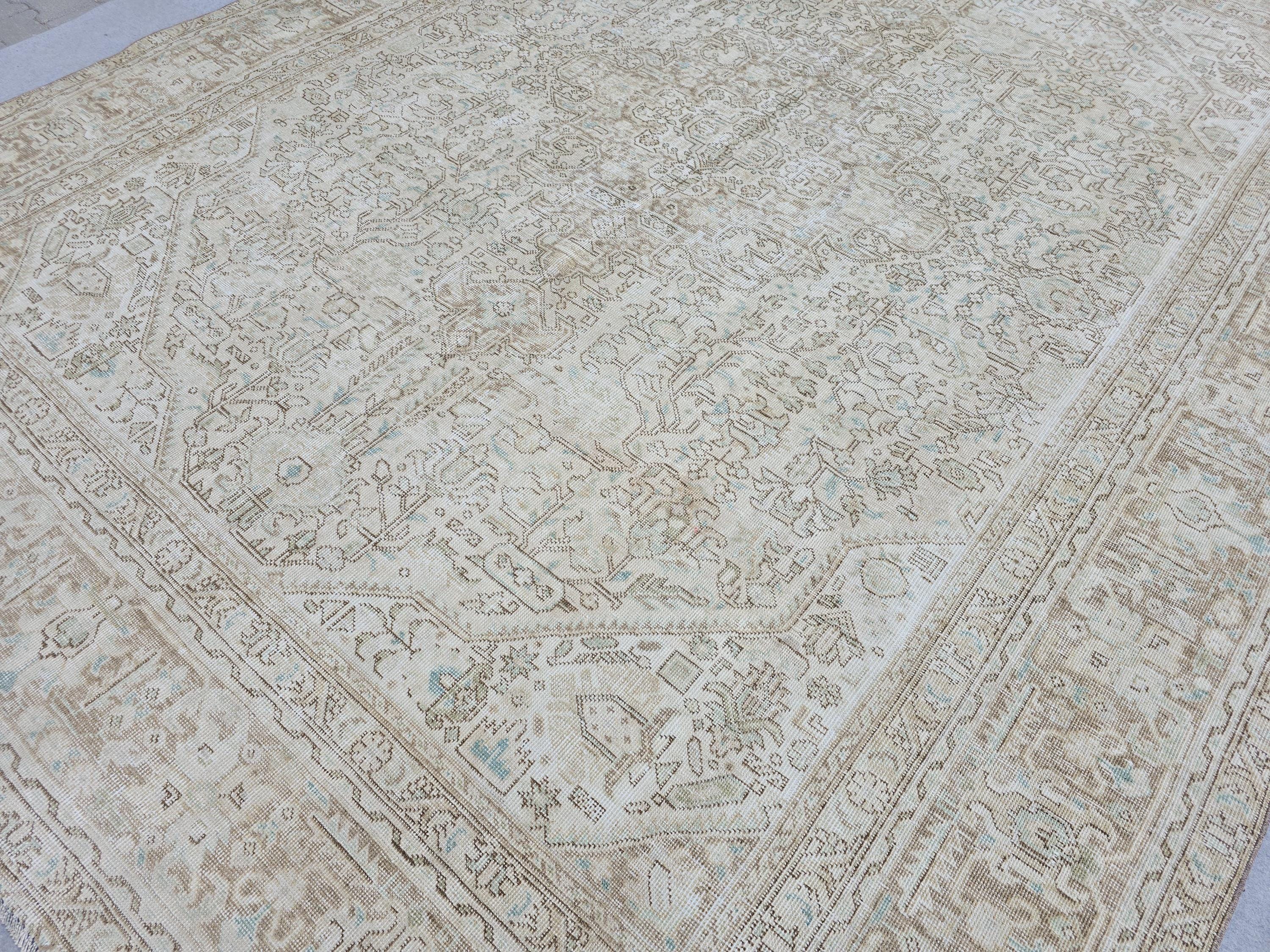9x12 Wool Area Rug/ Hand Knotted Neutral Oushak Rug for Livingroom and Office/ Authentic Faded Vintage Rug/ Aesthetic Bedroom Rug/ Beige Rug
