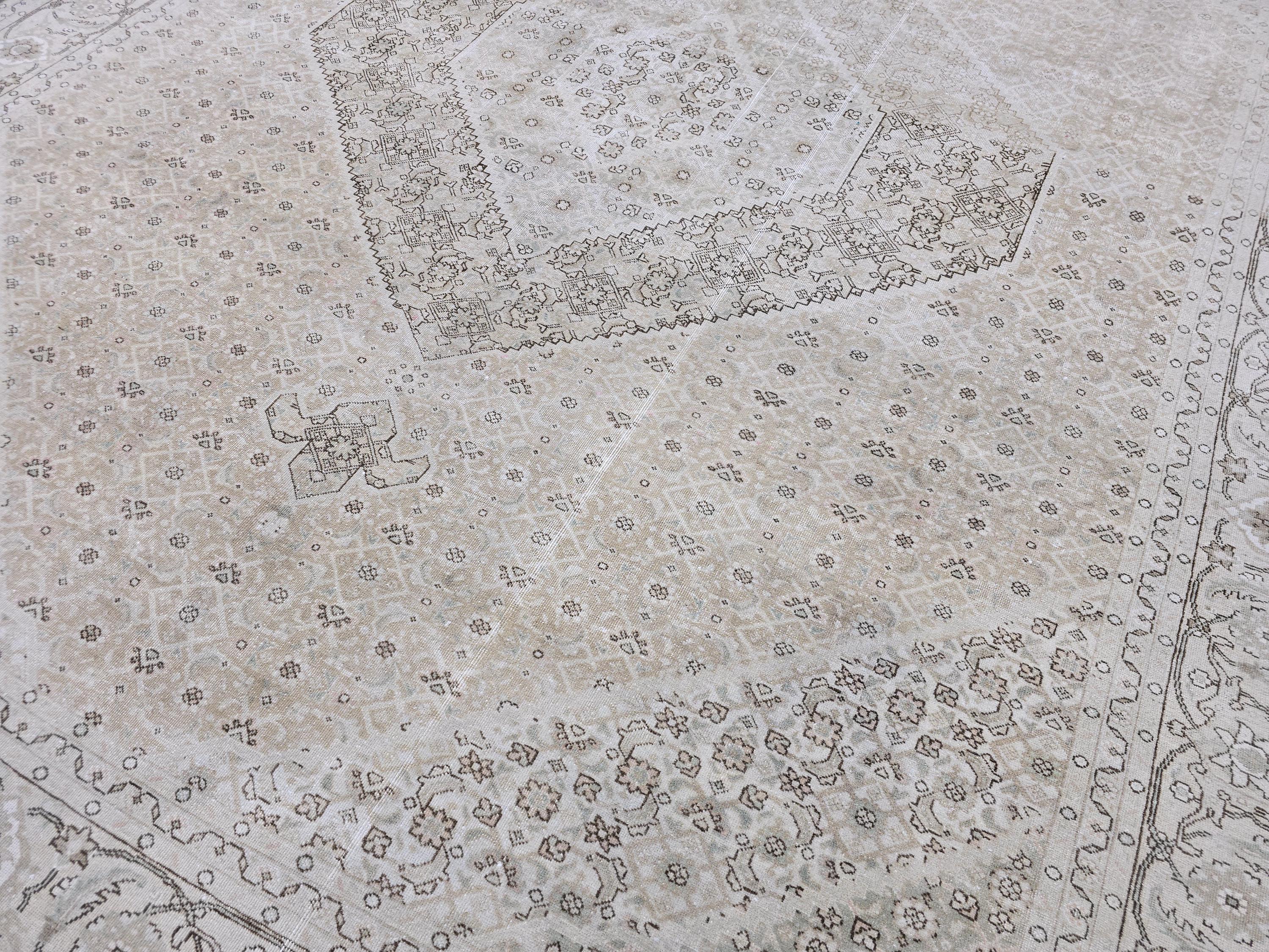 Hand Knotted Vintage Turkish Oushak Rug (9.70 x 12 ft)