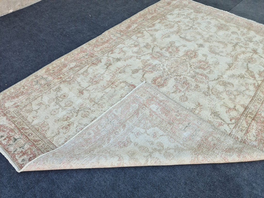 6x9 Faded Turkish Rug: Hand Knotted Wool Oriental Carpet