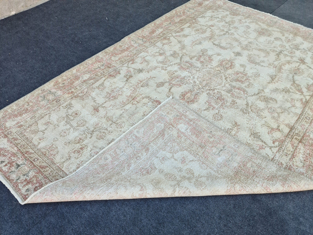 6x9 Faded Turkish Rug: Hand Knotted Wool Oriental Carpet
